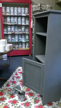 Contemporary paint effects - Paint your own small piece of furniture